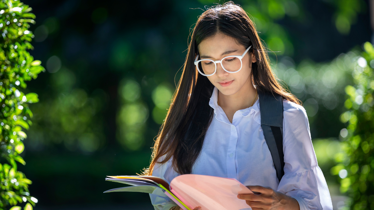 Student reading | Scott Legal, P.C. Student reading