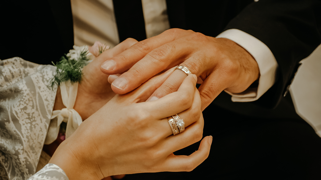 Exchange of rings at wedding ceremony | Scott Legal, P.C. Exchange of rings at wedding ceremony